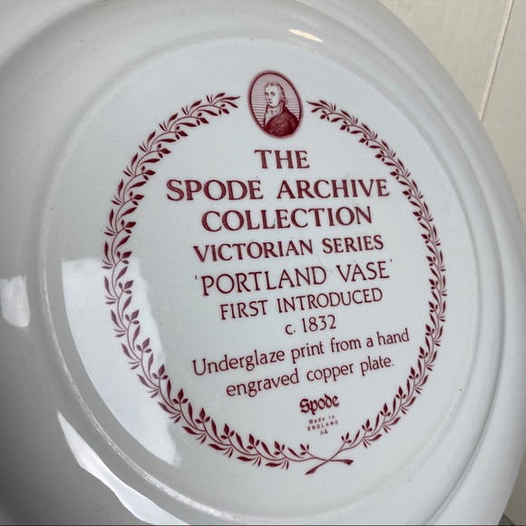 Spode Dining Spode Portland Vase Archive Collection Cranberry
